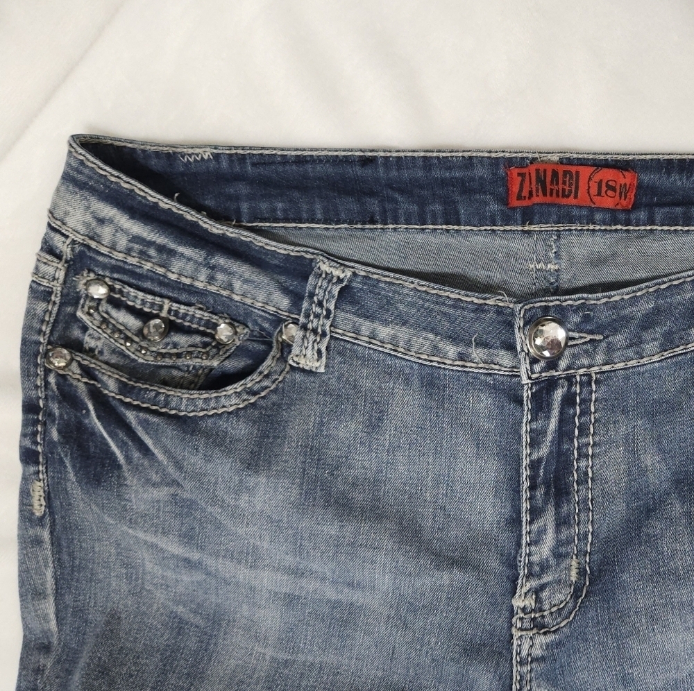 Y2K Vintage Zana Di Crystal embellished shorts. Size 18 - Picture 4 of 5